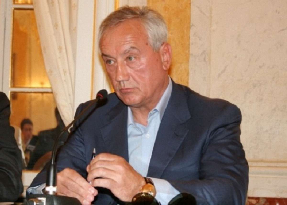 Співвласницями телеканалу ZIK стали дружина та доньки президента ФК «Карпати»