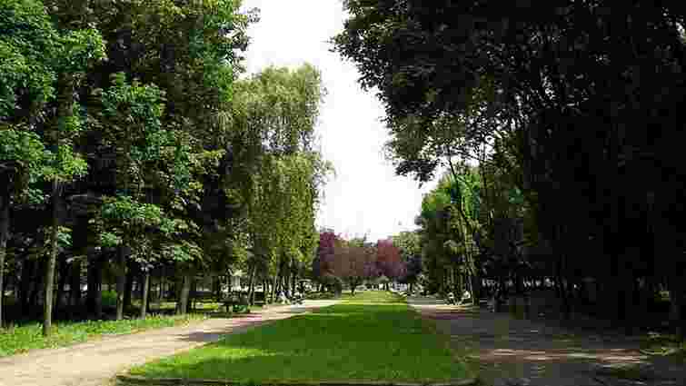 Цьогоріч у Скнилівському парку відремонтують доріжки і центральну алею