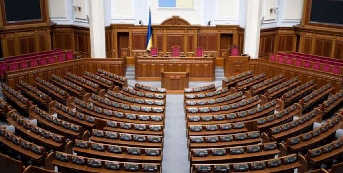 У липні вісім нардепів жодного разу не були присутні на засіданні Верховної Ради