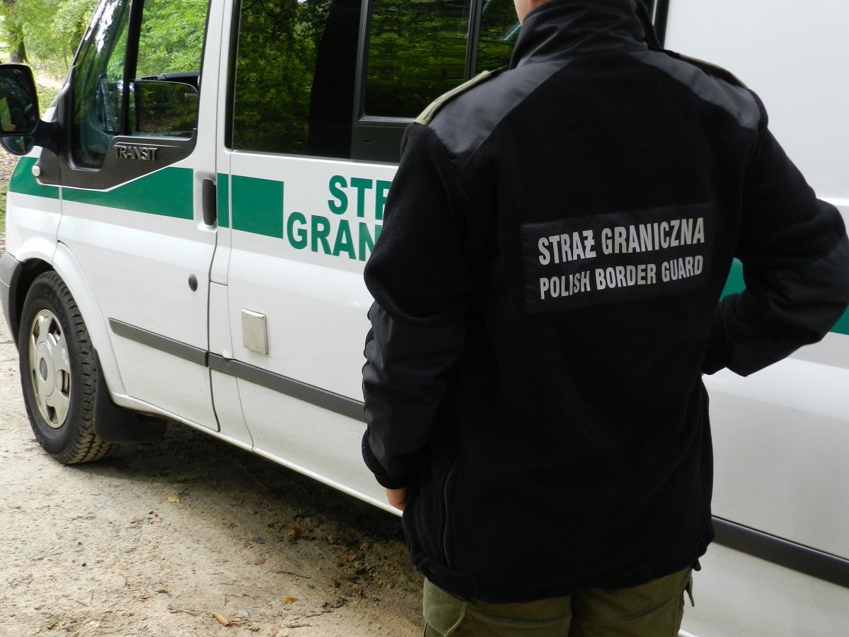 Із Польщі депортували 11  громадян України