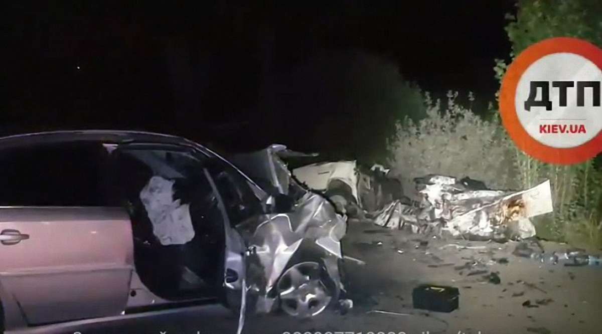 Семеро людей загинуло внаслідок ДТП під Києвом