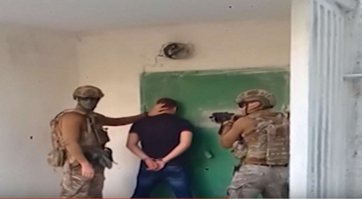 СБУ затримала екс-міліціонера, який втік до «ДНР» і торгував базою даних ДАІ