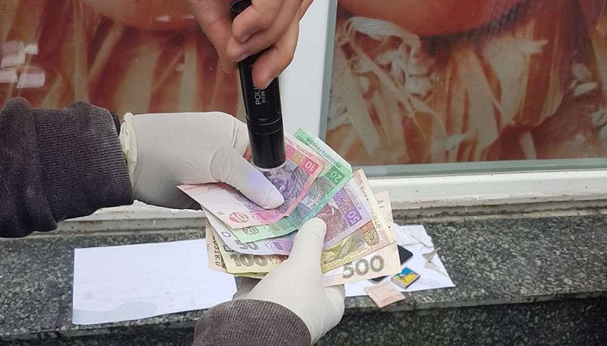 На Волині затримали слідчого на хабарі в ₴130 тис.