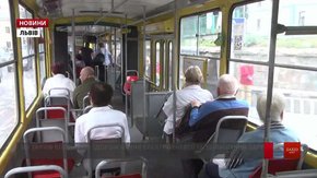 Із осені вартість місячного абонемента на проїзд у громадському транспорті Львова зросте вдвічі