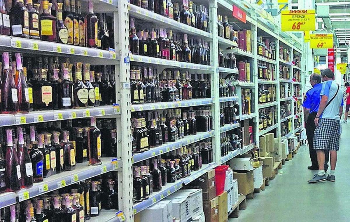 Уряд підвищив мінімальні ціни на алкоголь в Україні