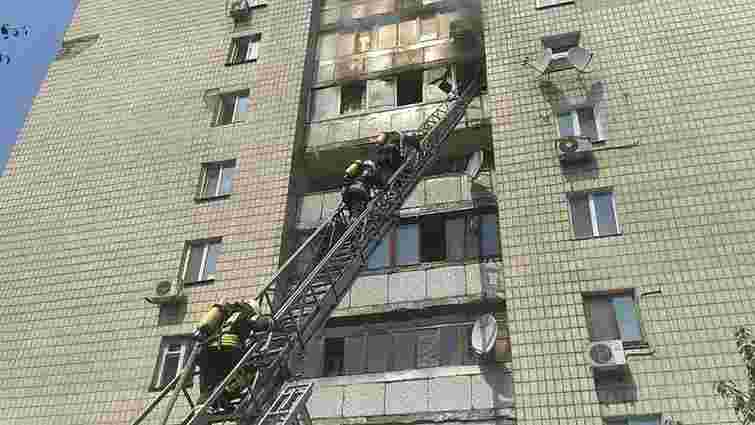 У Києві чоловік вбив двох жінок, підпалив квартиру і вчинив самогубство