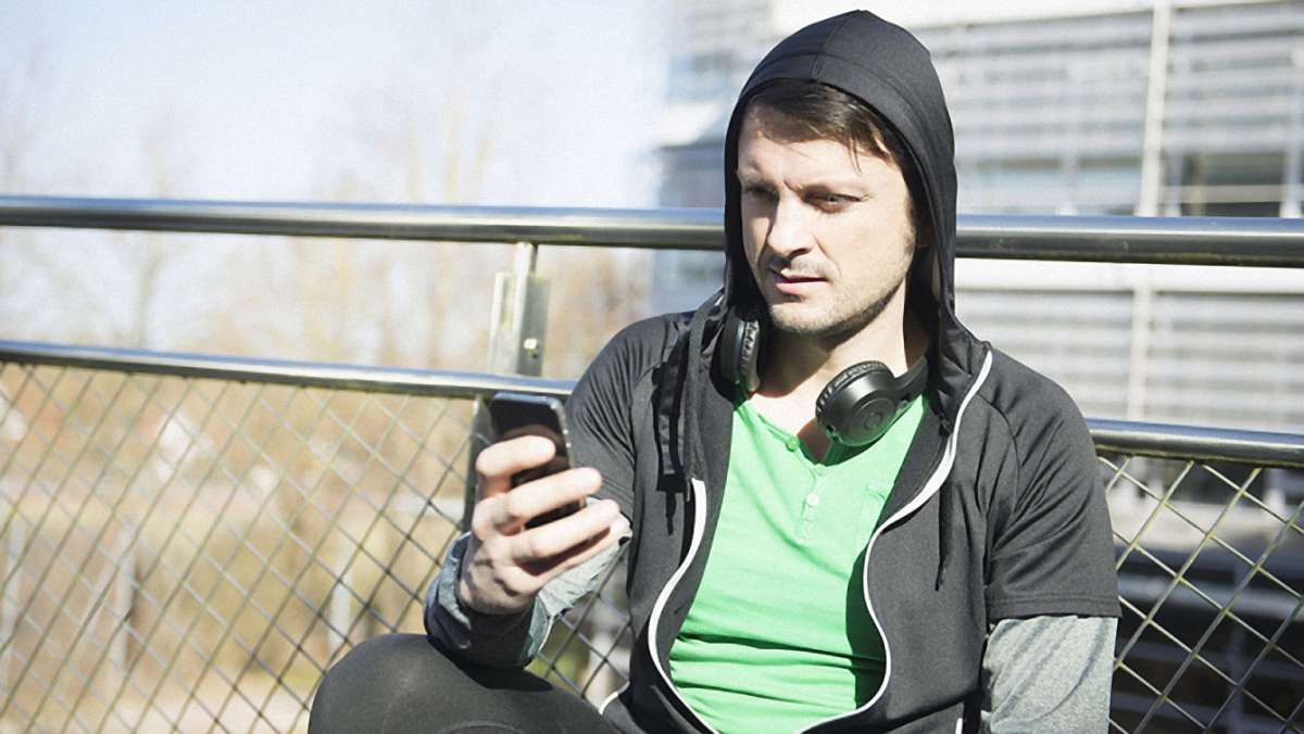 До хіт-параду пісень і музики iTunes потрапив трек з 10 хвилинами тиші