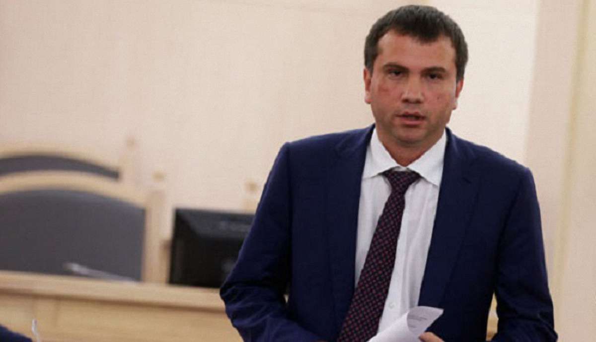 Галицький районний суд арештував майно голови Окружного адмінсуду Києва Павла Вовка