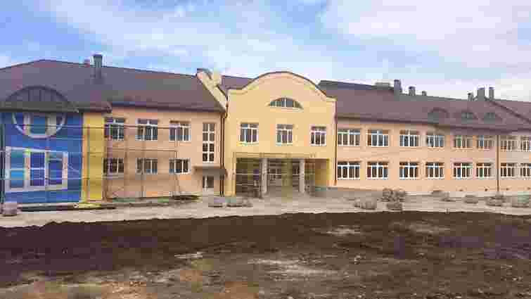 У вересні на Львівщині учнів приймуть 6 нових шкіл