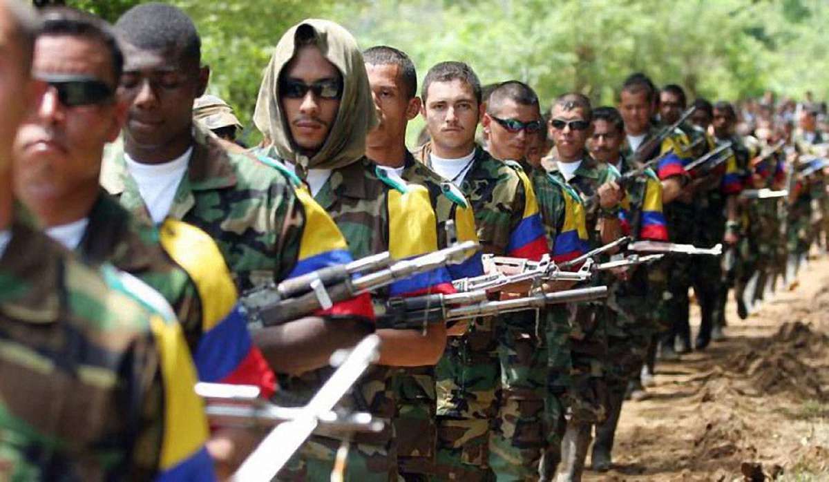 Президент Колумбії оголосив про повне роззброєння FARC