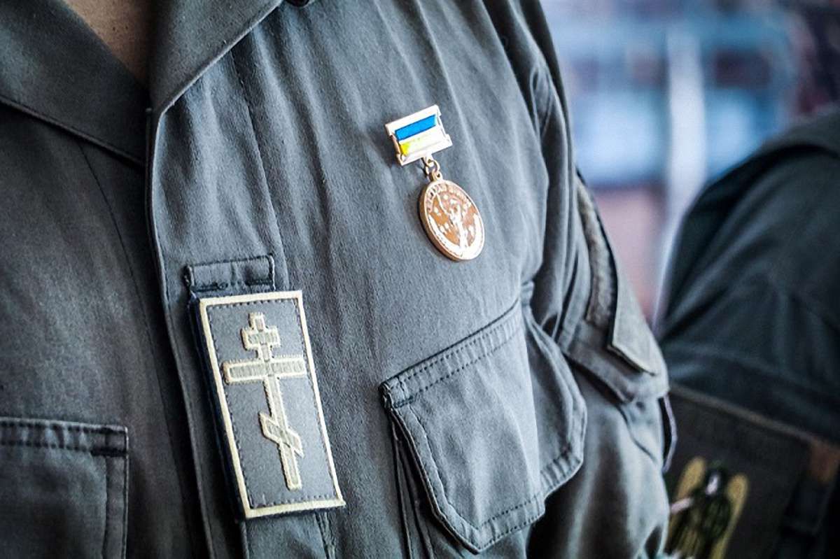 Священик зі Львова став першим капеланом, який отримав посвідчення учасника бойових дій