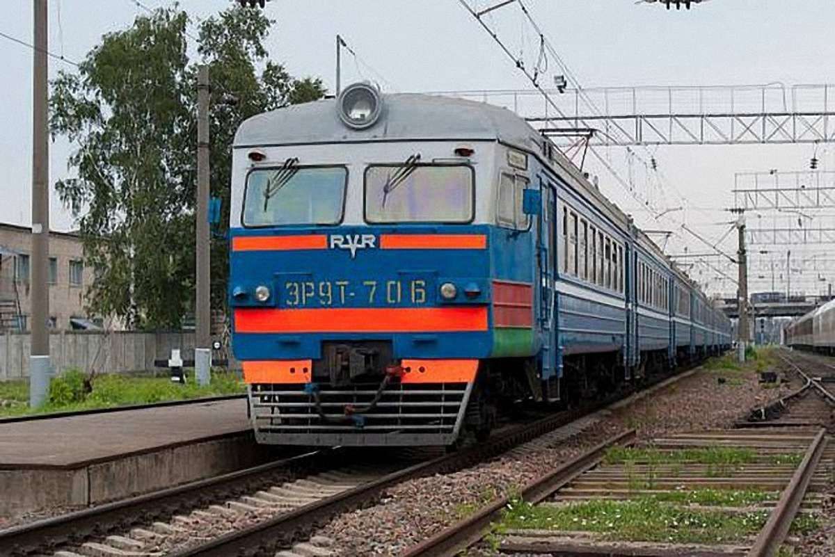 Пасажирам поїзда «Київ-Рівне», яких пересадили в електричку, виплатять компенсацію
