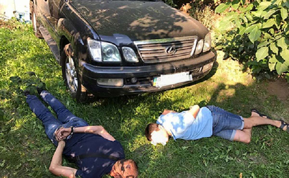 Поліцейські затримали викрадачів службового Lexus заступника голови Нацполіції