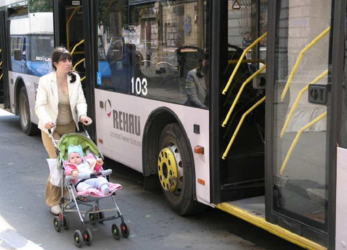У Львові перенесли тролейбусну зупинку на вулиці Шота Руставелі