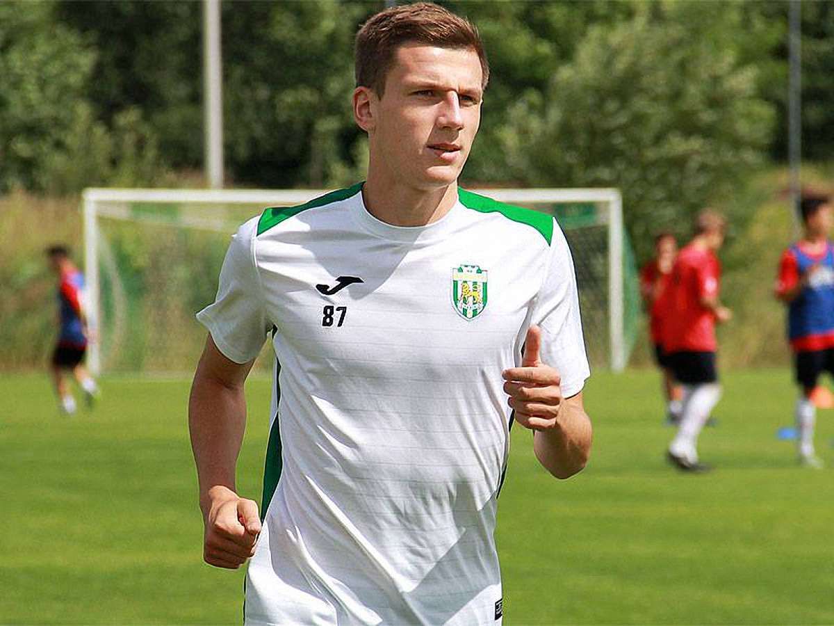 Гравець львівських «Карпат» втратив свідомість під час матчу на Універсіаді у Китаї