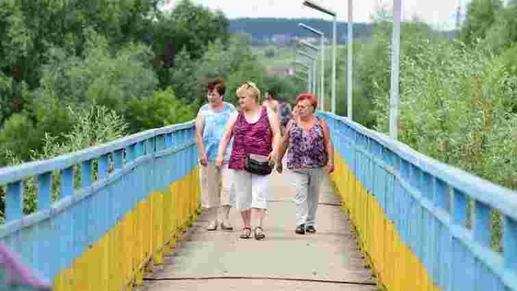 В Івано-Франківську замінували пішохідний міст через Бистрицю Солотвинську