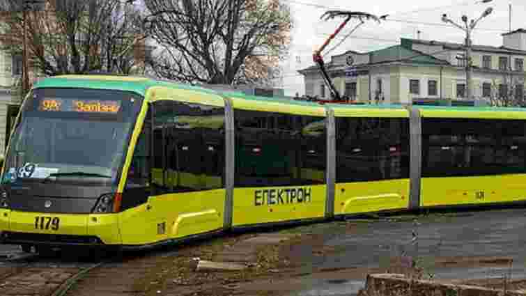 У святкові дні львівські тролейбуси та трамваї курсуватимуть до півночі