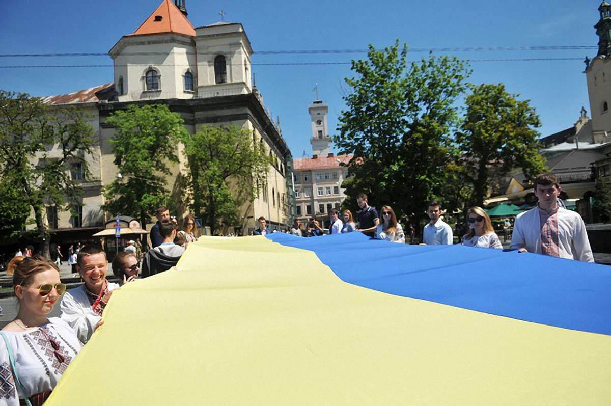 День Незалежності з Параджановим і Моцартом