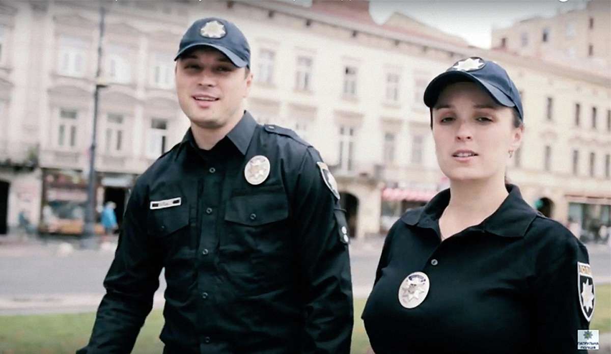 Львівські патрульні записали пісню до Дня Незалежності