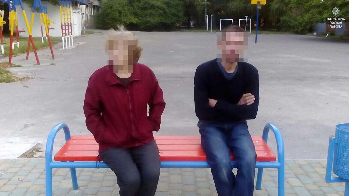 Львівські патрульні затримали на крадіжці інструментів жінку з сином