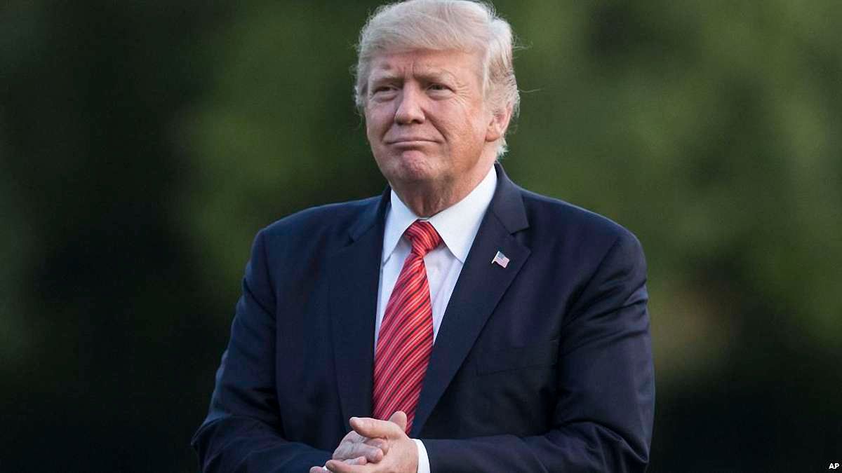Дональд Трамп заборонив брати трансгендерів до війська