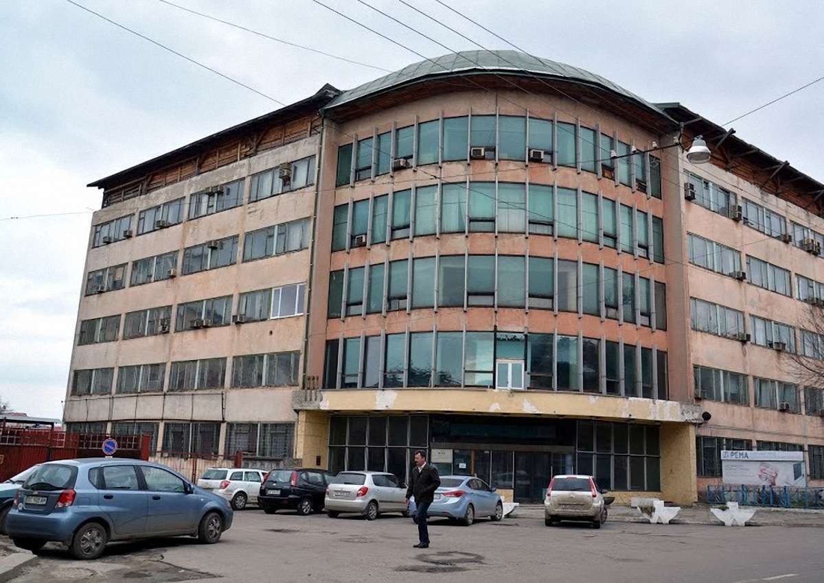 У суботу у Львові проведуть толоку на старому заводі «РЕМА»