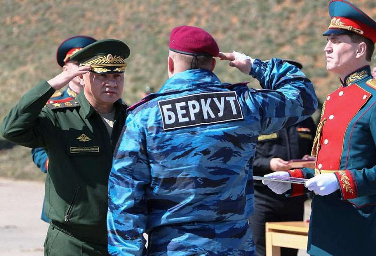 У Криму бійцям «Беркуту», які зрадили українську присягу, вручили грамоти та подяки