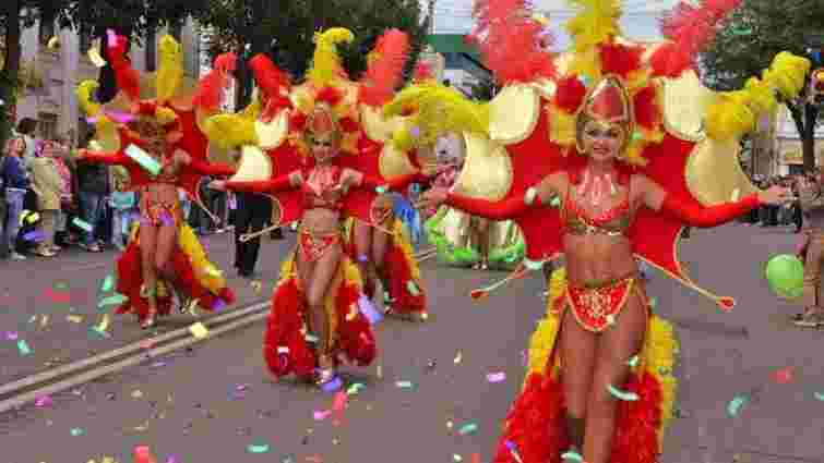 У Дніпрі до дня міста проведуть кількатисячний карнавал
