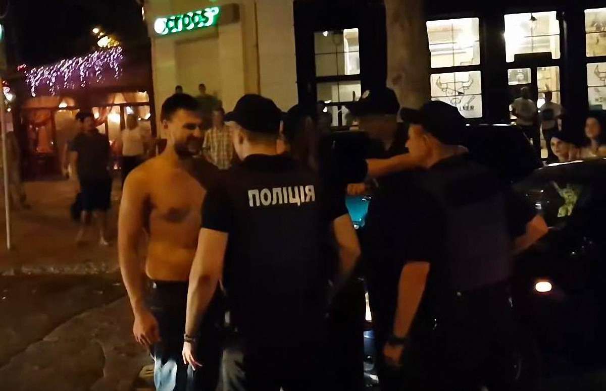 У Миколаєві за дебош у центрі міста двох чоловіків посадили на два роки