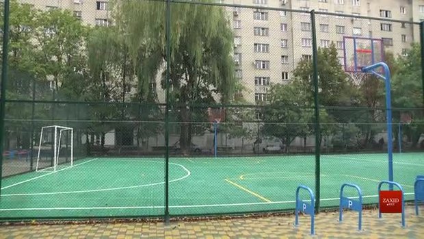 На проспекті Чорновола відкрили спортивний майданчик, адаптований для людей з інвалідністю
