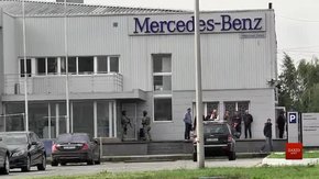 На автосервісі Mercedes, де обслуговувався автомобіль Петра Димінського, проводять обшуки