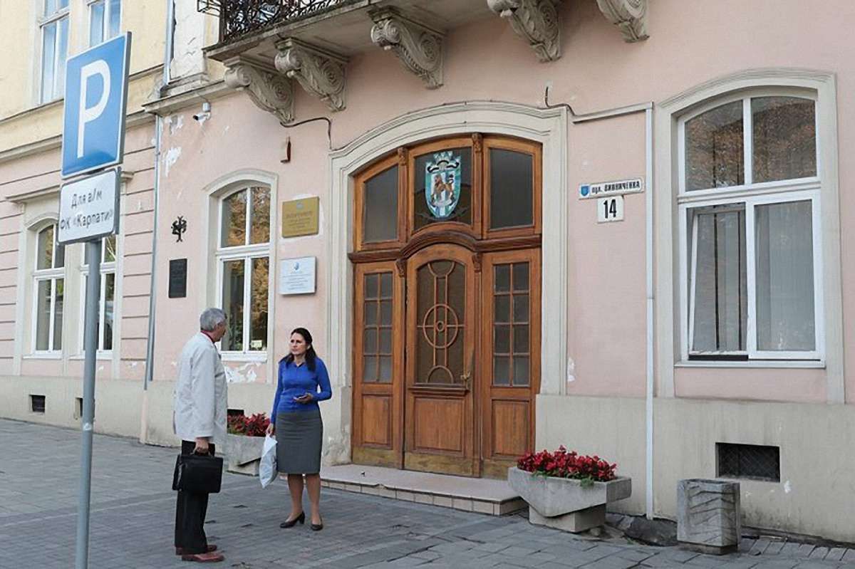Під час обшуків у квартирі та офісах Димінського у Львові шукали зразки ДНК