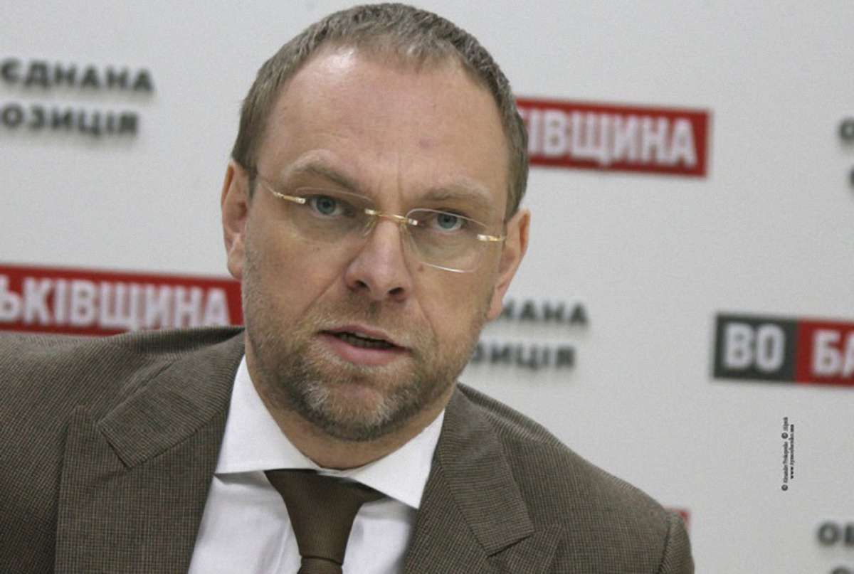 Нардеп Власенко відмовився давати свідчення за фактом прориву кордону в «Шегинях»