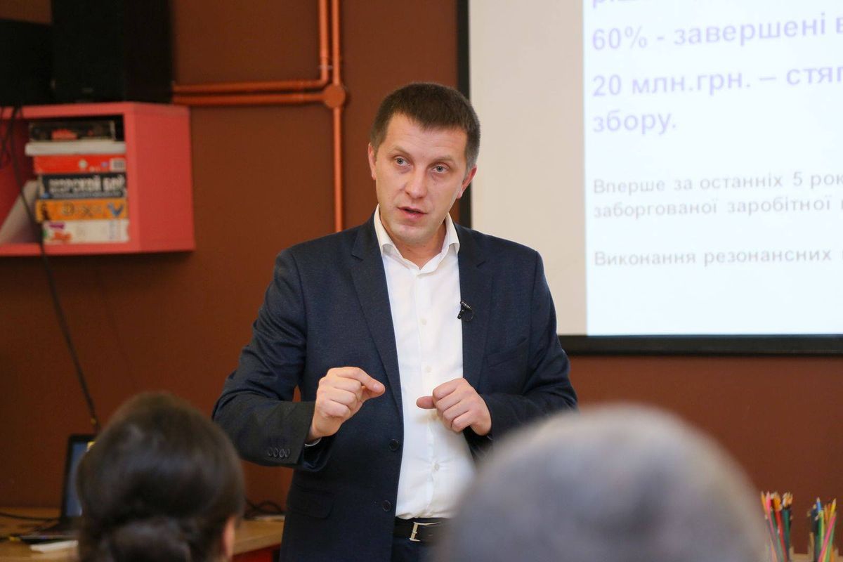 Начальник управління юстиції Львівщини може отримати догану через пісню «Лента за лентою»