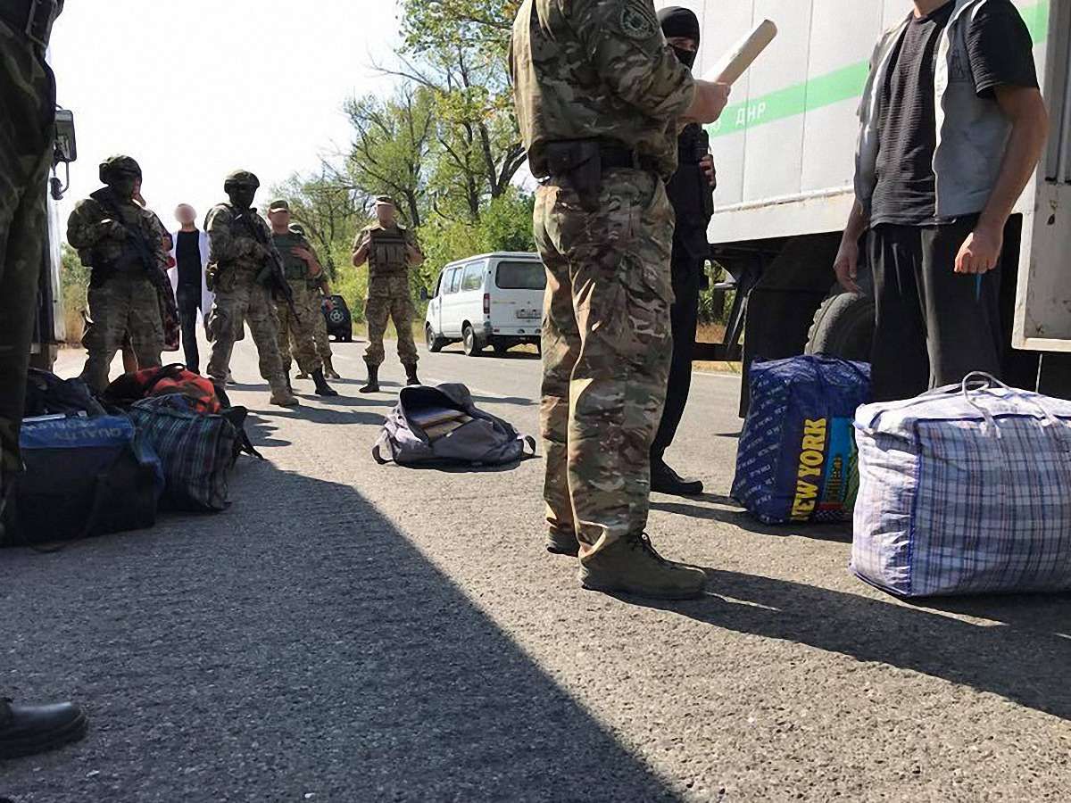 Бойовики «ДНР» передали Україні 19 ув’язнених