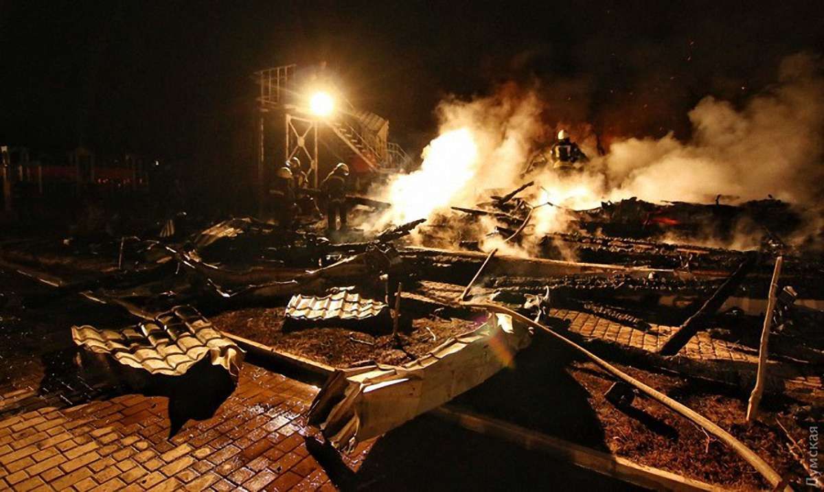 Під час пожежі в дитячому таборі в Одесі загинули троє дітей