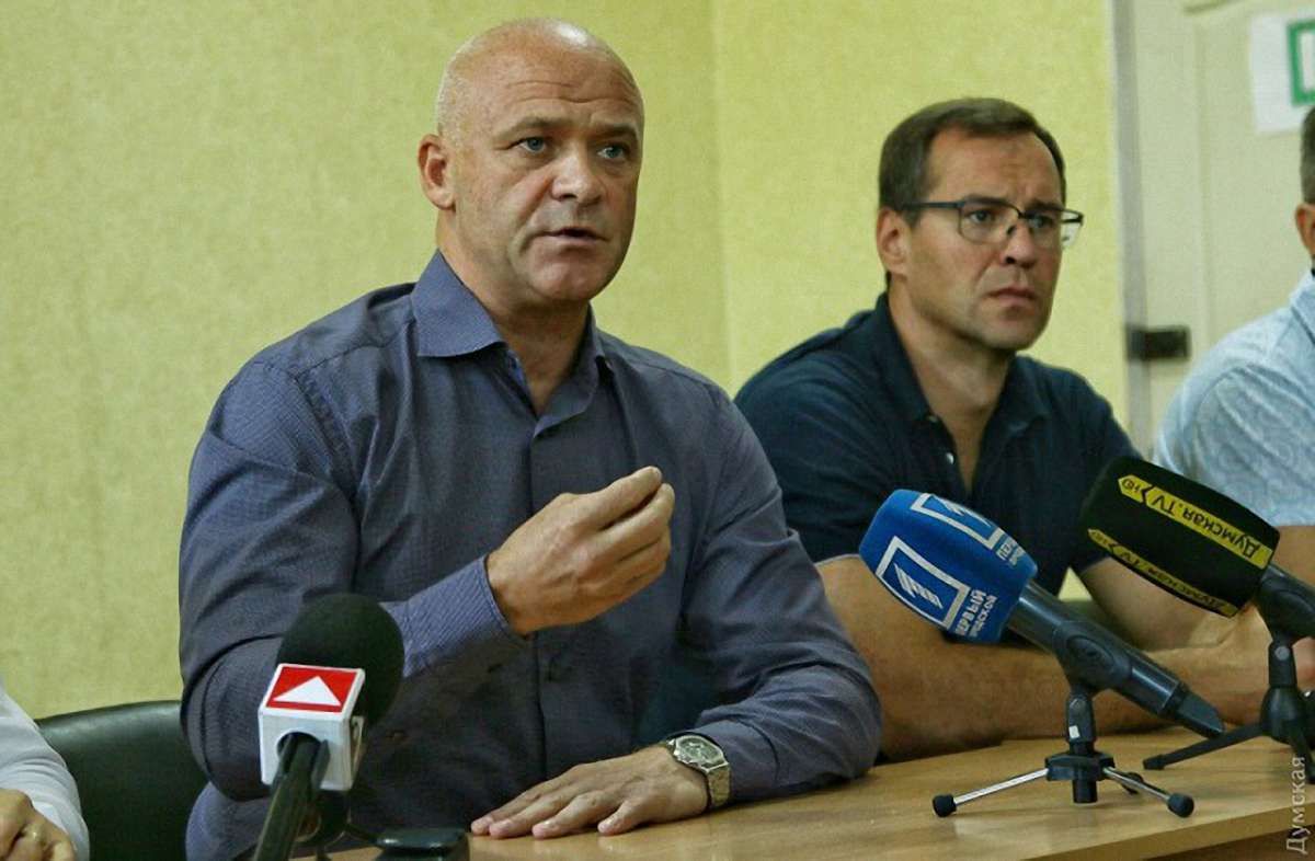 Голова Одеси пообіцяв грошову допомогу сім'ям постраждалих від пожежі дітей