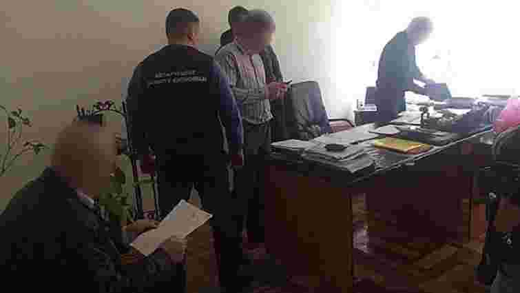Суд оштрафував за отримання хабара колишнього головного лікаря Кам’янко-Бузької лікарні