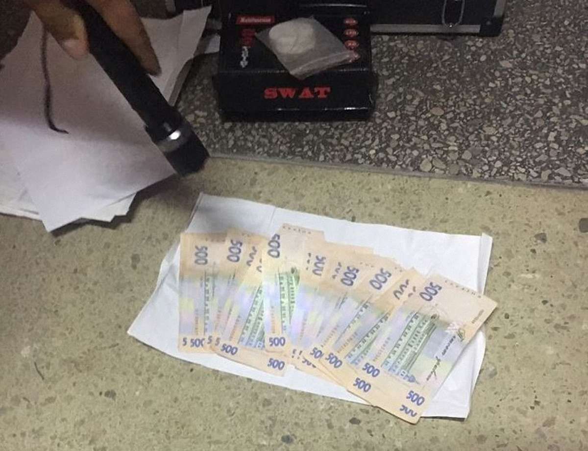 На хабарі ₴10 тис. СБУ затримала слідчого Нацполіції Львівщини