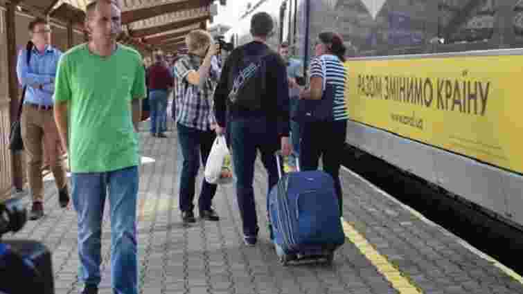Пасажирам потяга «Інтерсіті», який затримали через Саакашвілі, повернули гроші за квитки