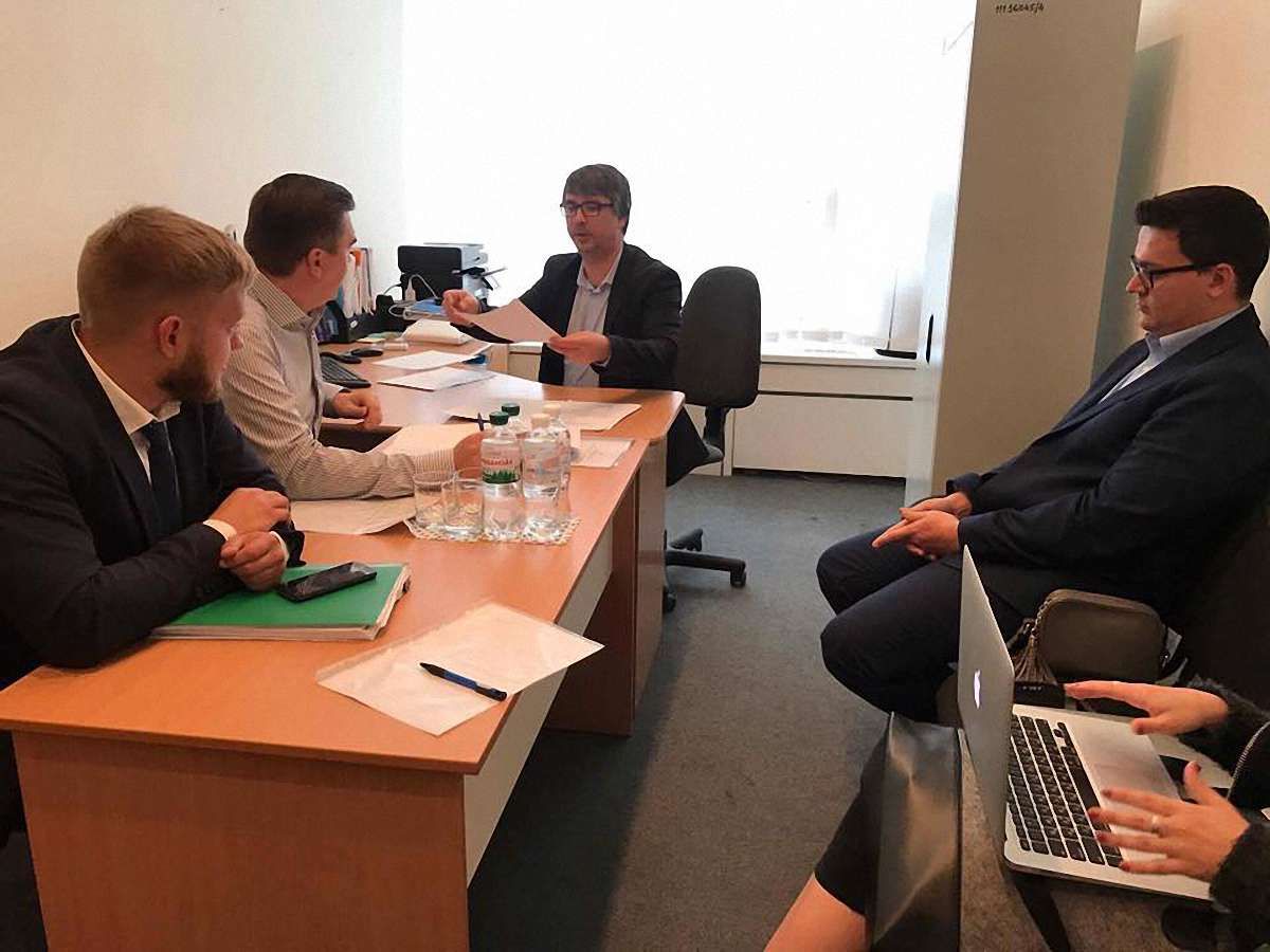 НАЗК просить оштрафувати нардепа Добродомова за прочитані лекції в Одесі