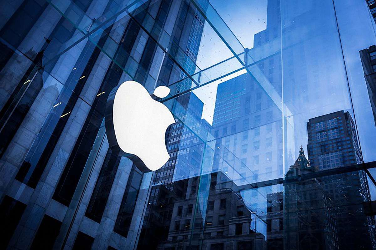 Ринкова вартість Apple впала майже на $50 млрд після презентації нових iPhone