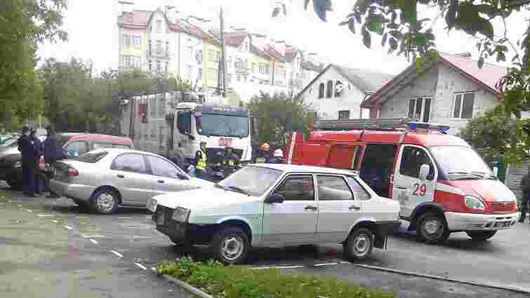 Завантажений сміттєвоз на смерть переїхав двох жінок у Львові