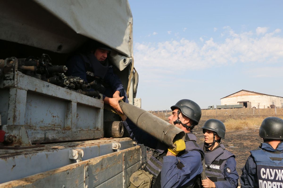 Піротехніки знайшли і вилучили 440 вцілілих боєприпасів після пожежі на Донеччині