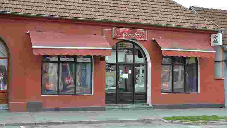 У Хорватії чоловік із ножем напав на відвідувачів кафе
