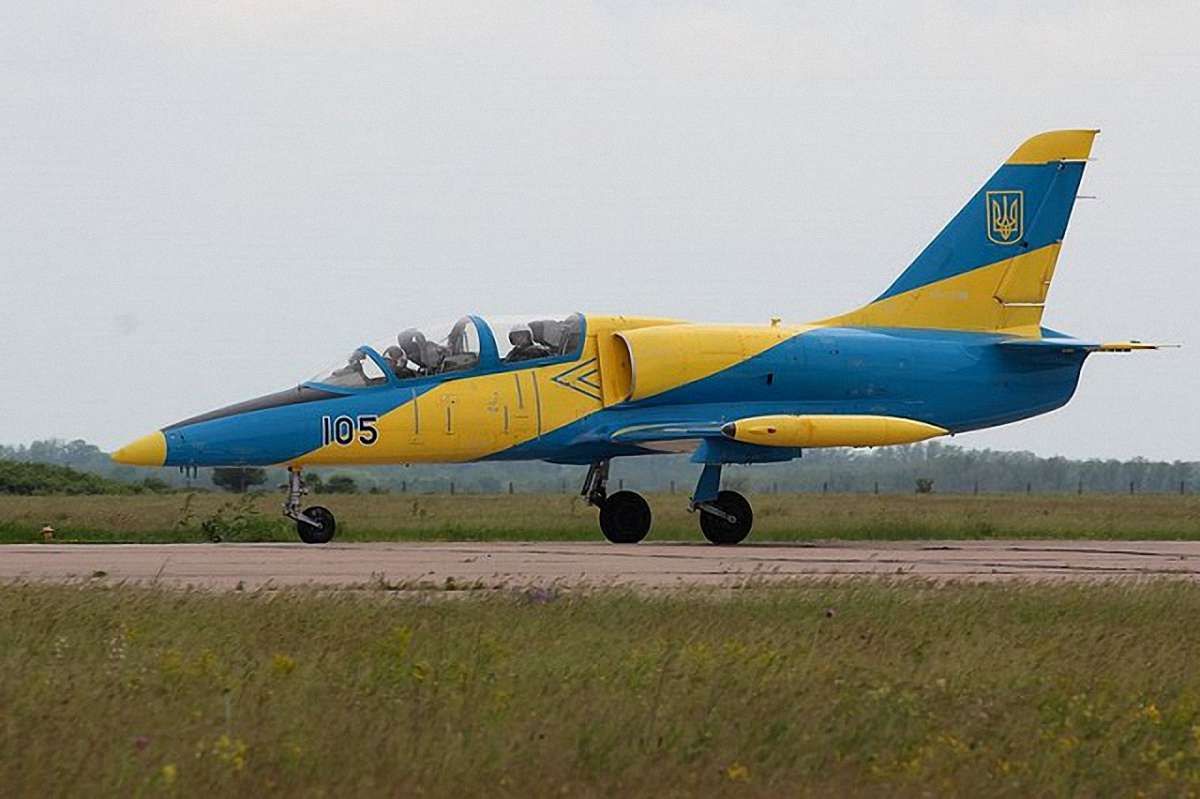 Неподалік Хмельницького розбився військовий літак

