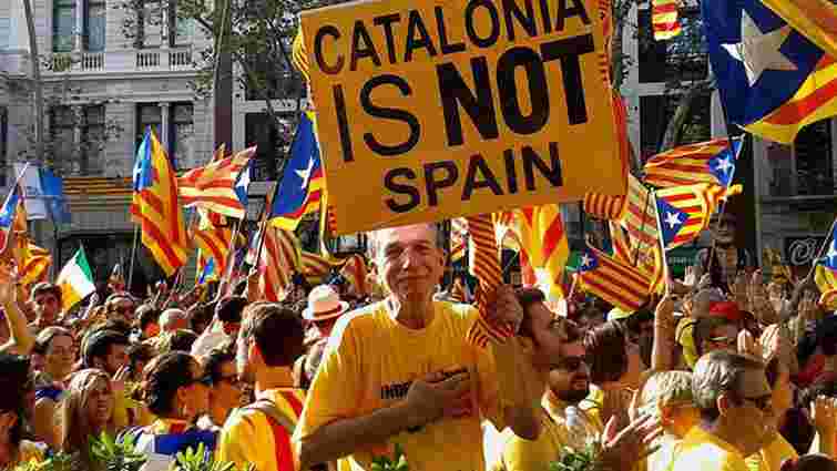У Каталонії поліція заблокувала 1300 виборчих дільниць за день до референдуму про незалежність