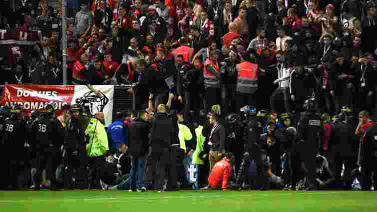 Десятки людей постраждали від обвалу трибуни на стадіоні у Франції