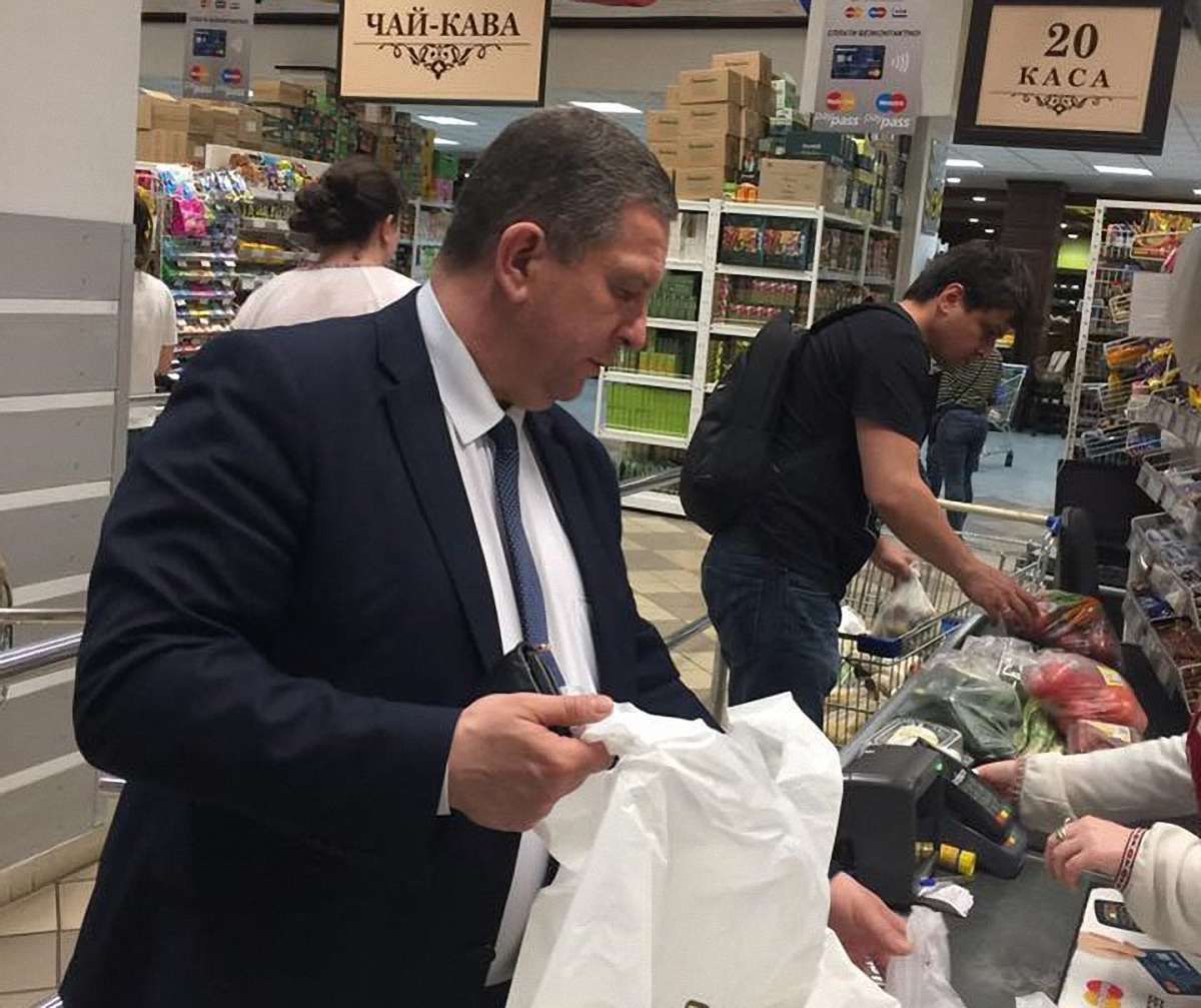 Що їсть міністр Рева?