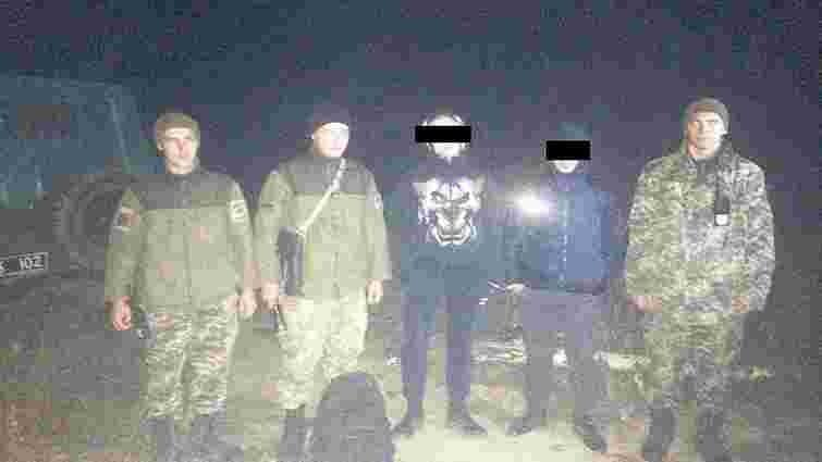 Двоє румунів намагалися незаконно перетнути кордон біля пункту пропуску «Шегині»